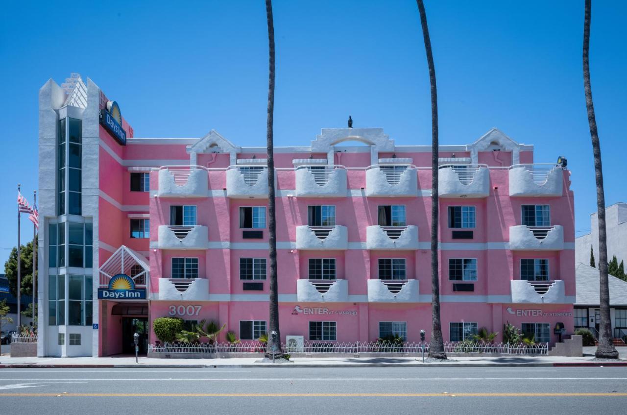 Days Inn By Wyndham Santa Monica Exterior photo