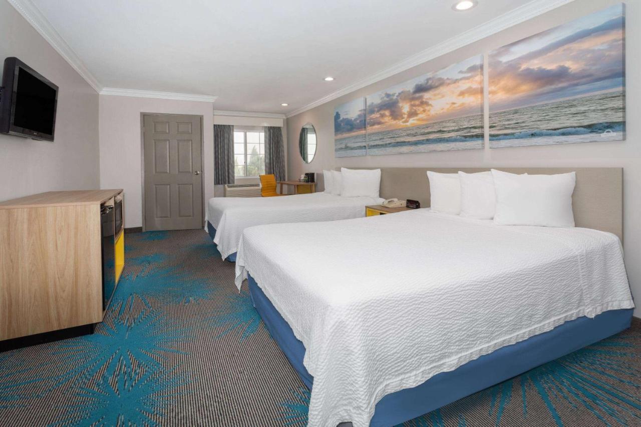 Days Inn By Wyndham Santa Monica Exterior photo